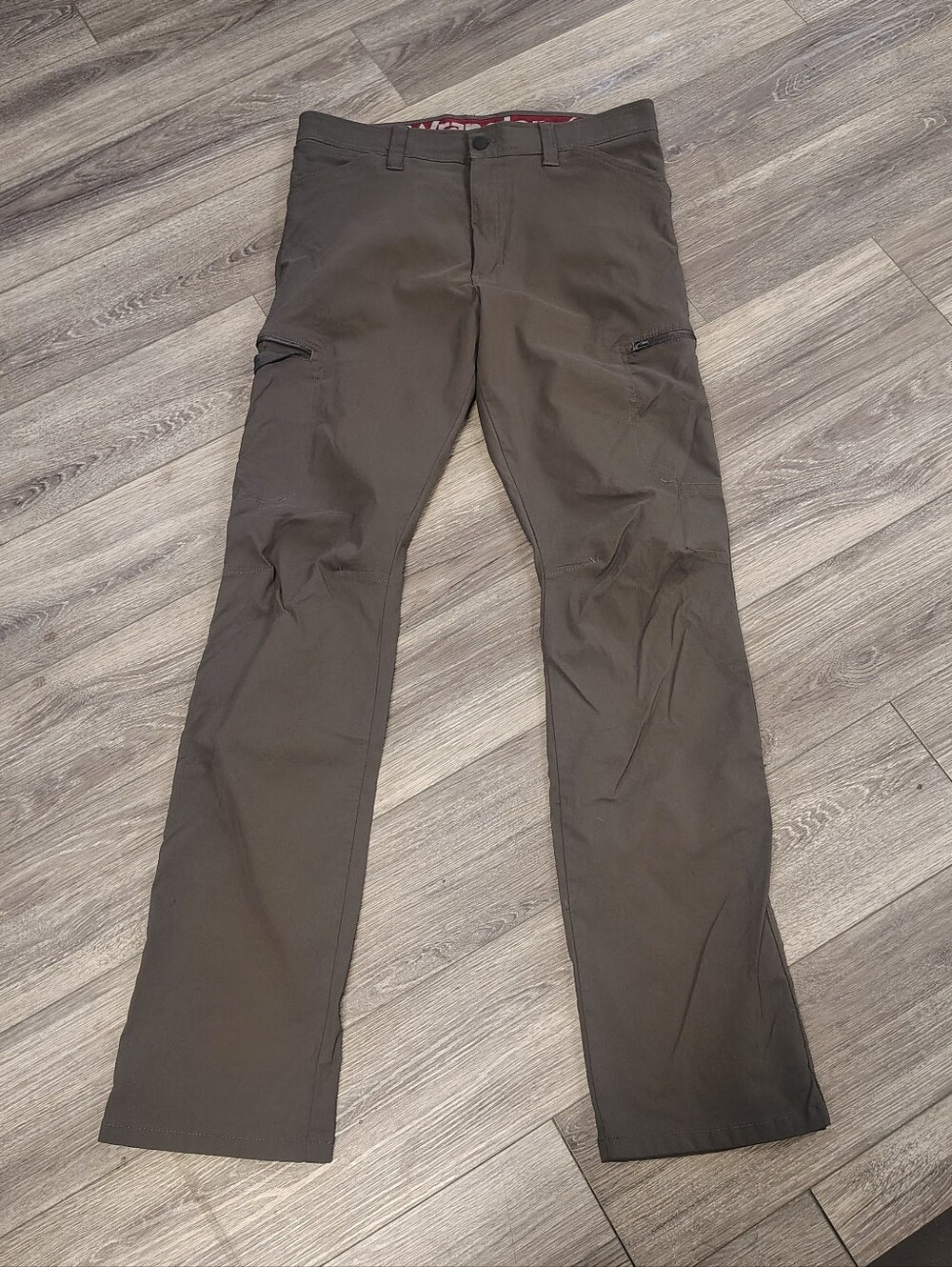 Wrangler Men's Cargo Pants in Dark Grey 34/34